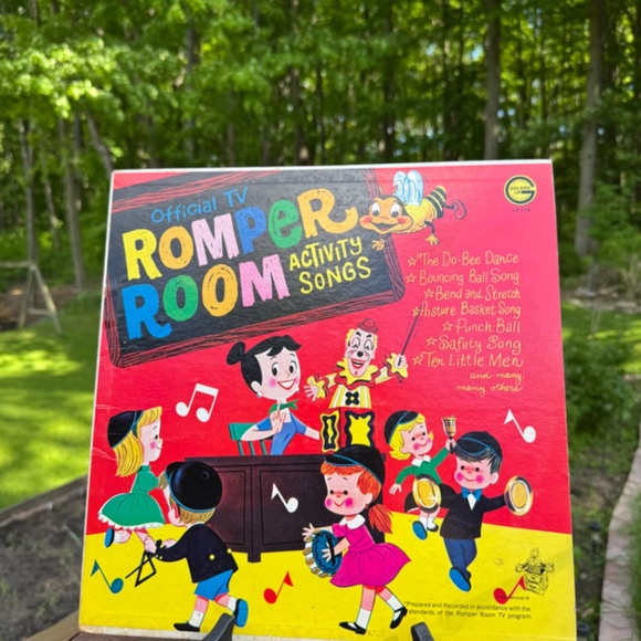 Vintage Romper Room Activity Songs Vinyl - Picture 3 of 4